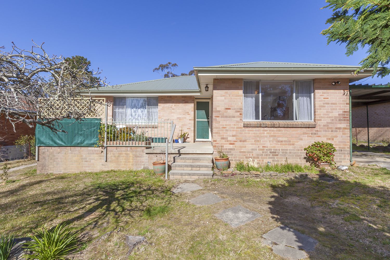 30 Armstrong Street, Wentworth Falls Property History & Address