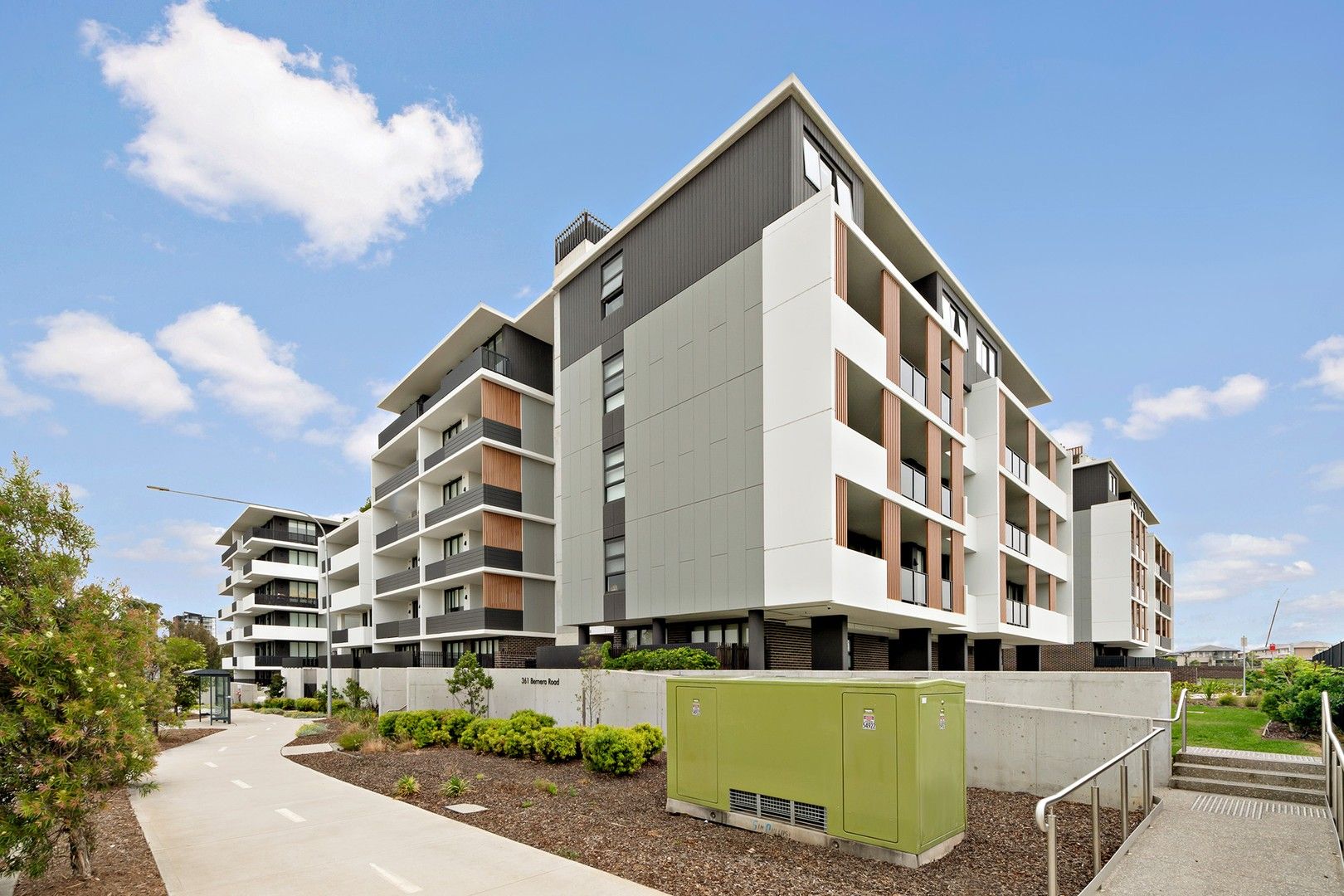3 bedrooms Apartment / Unit / Flat in 406/361 Bernera Road EDMONDSON PARK NSW, 2174