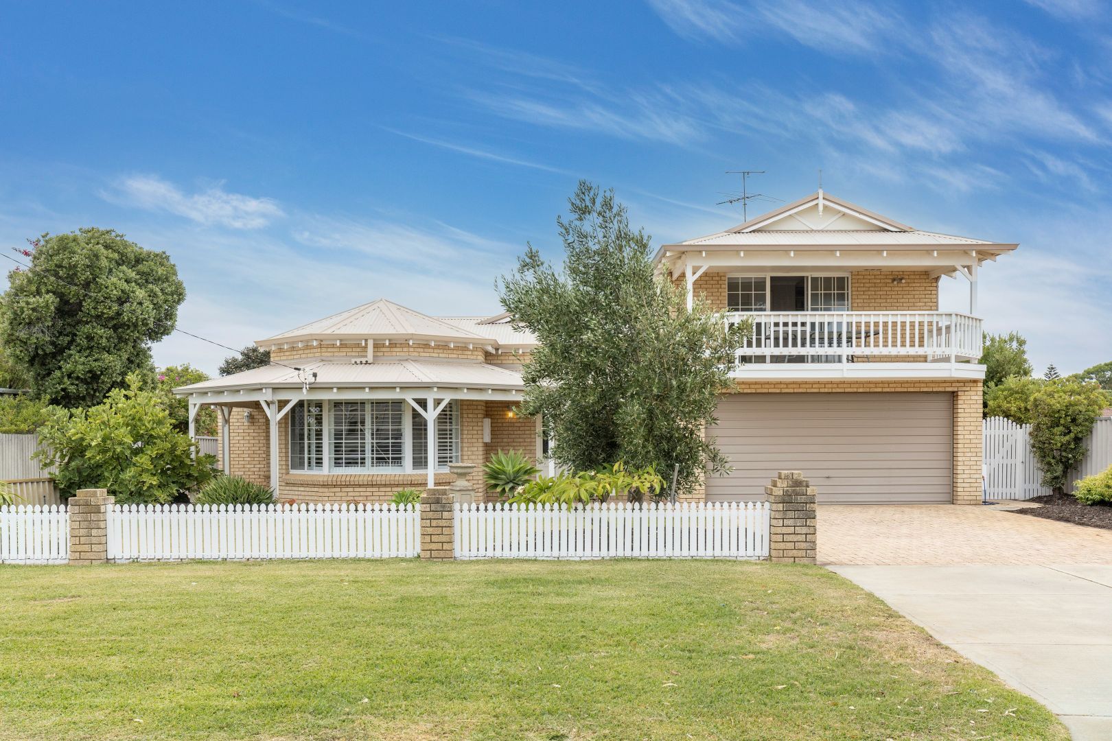 14 Erlistoun Street, Golden Bay WA 6174, Image 1