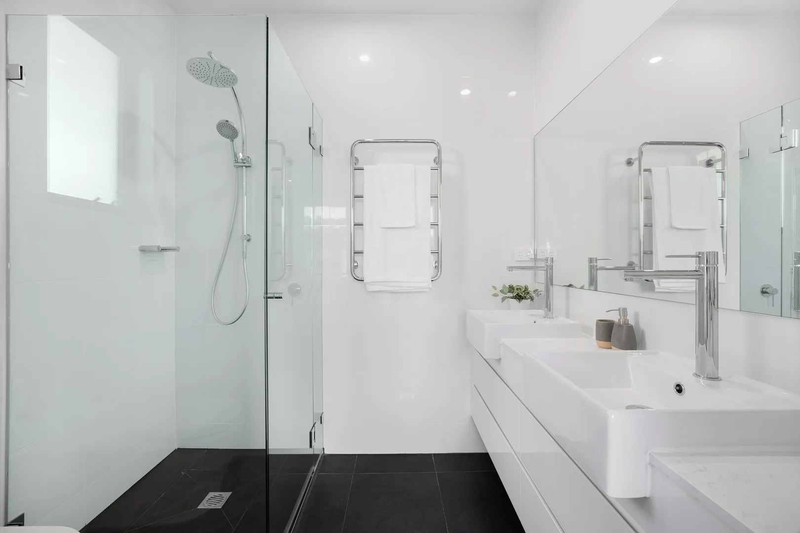 Additional image 9 of 3/8 Aurora Close, Mawson ACT 2607