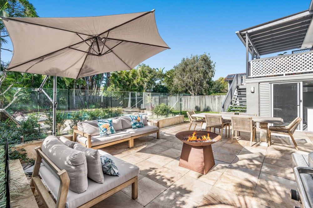 3 bedrooms House in 15 Kenmar Street WYNNUM WEST QLD, 4178