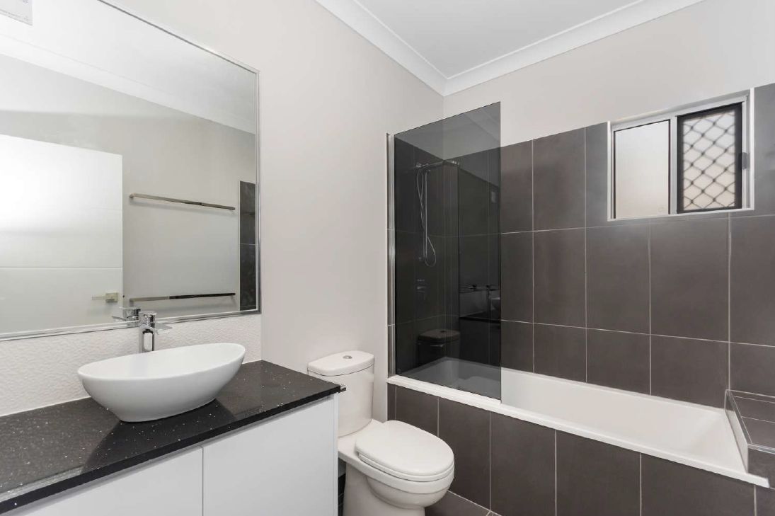 4 bedrooms House in Lot/7171 Poppy Street, North Shore BURDELL QLD, 4818