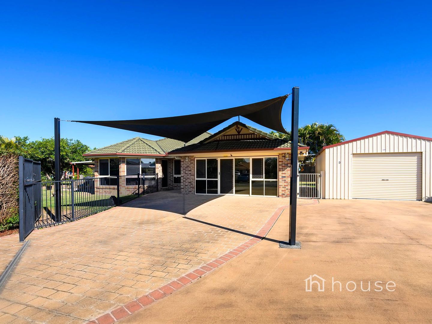 9 Cressbrook Court, Meadowbrook QLD 4131, Image 1