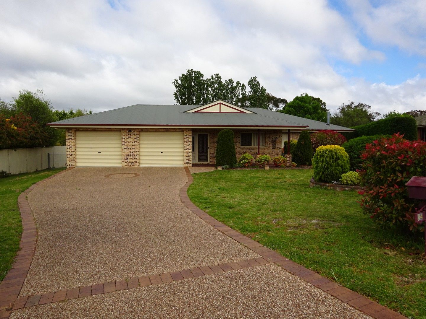 4 bedrooms House in 34 TORRISI  TCE STANTHORPE QLD, 4380