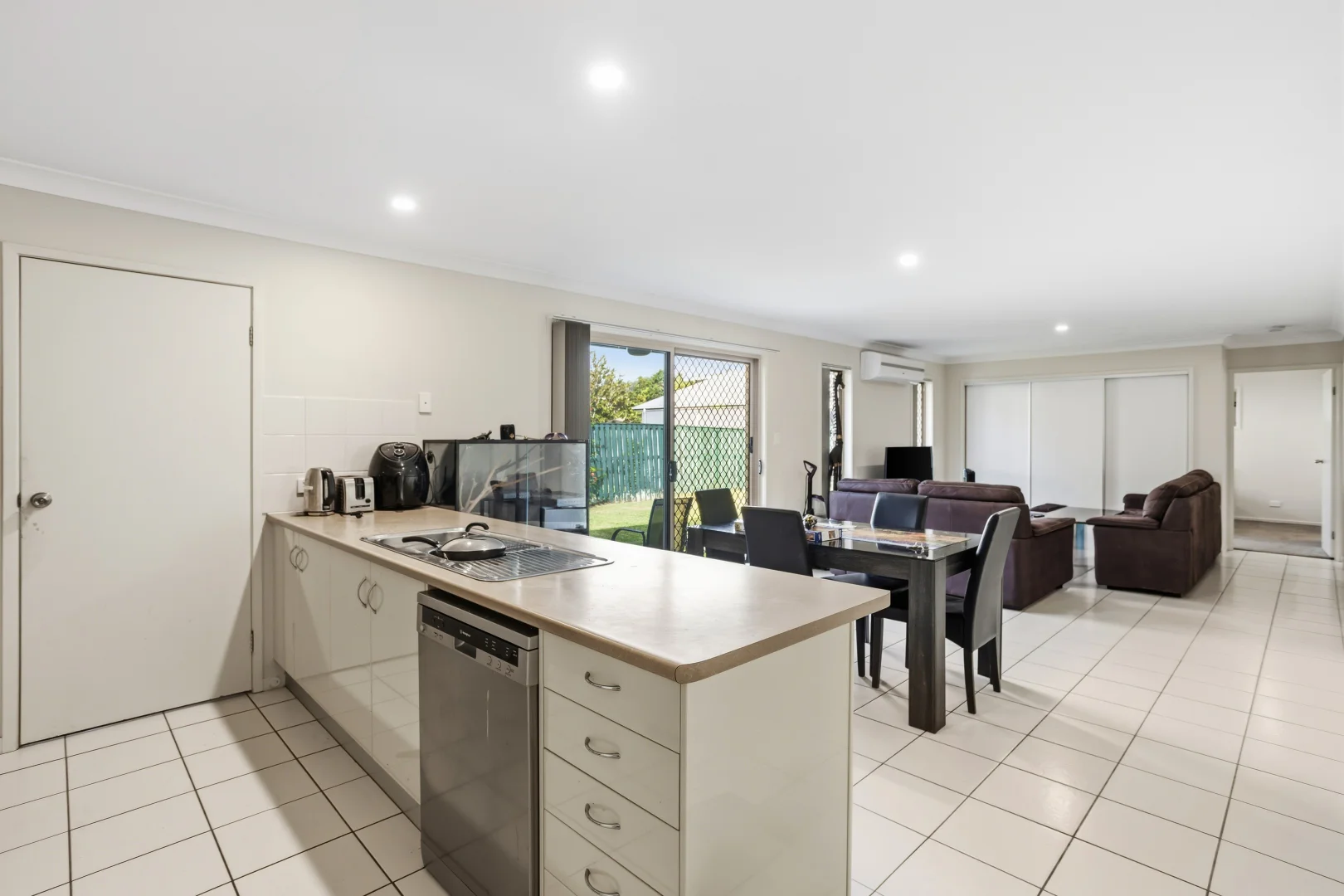 Additional image 2 of 28 Witheren Circuit, Pacific Pines QLD 4211