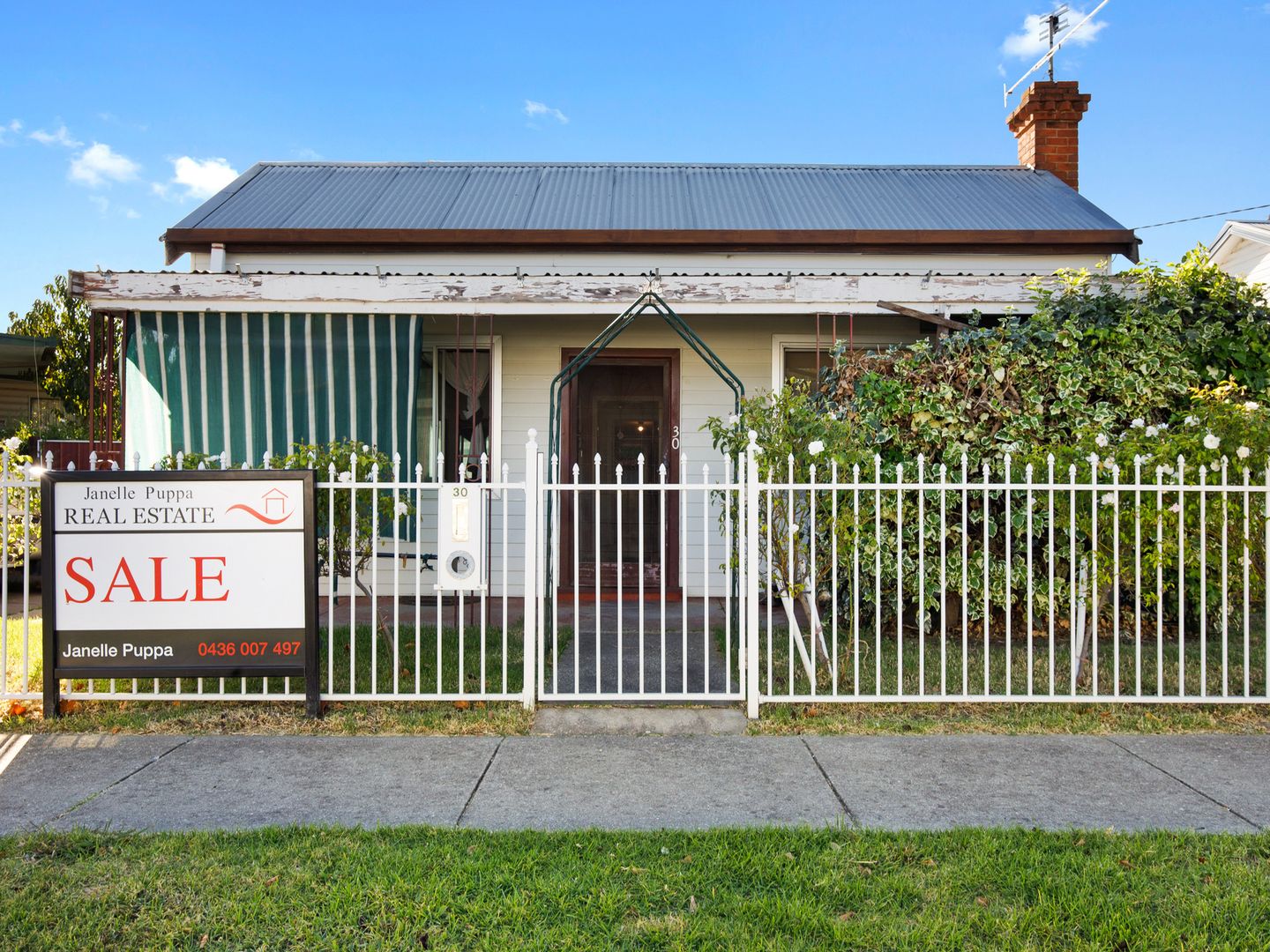 30 Victoria St, Seymour VIC 3660 Domain