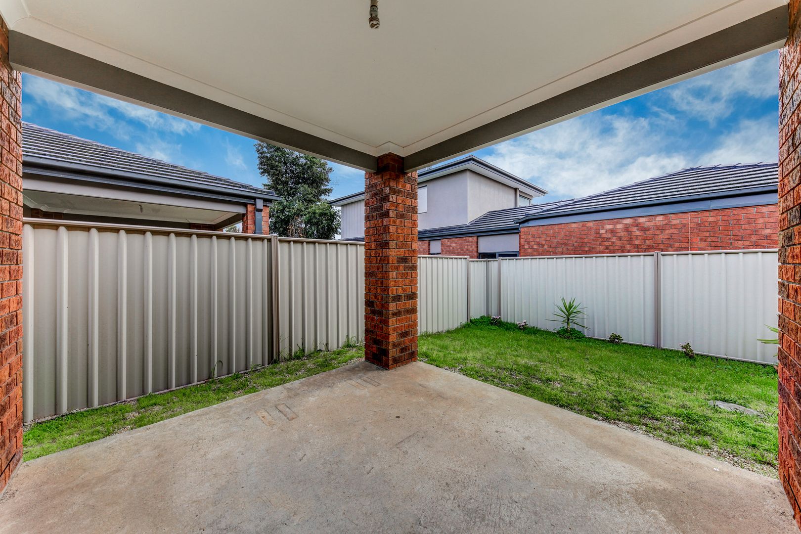 4 Rockpool Road, Truganina VIC 3029, Image 2