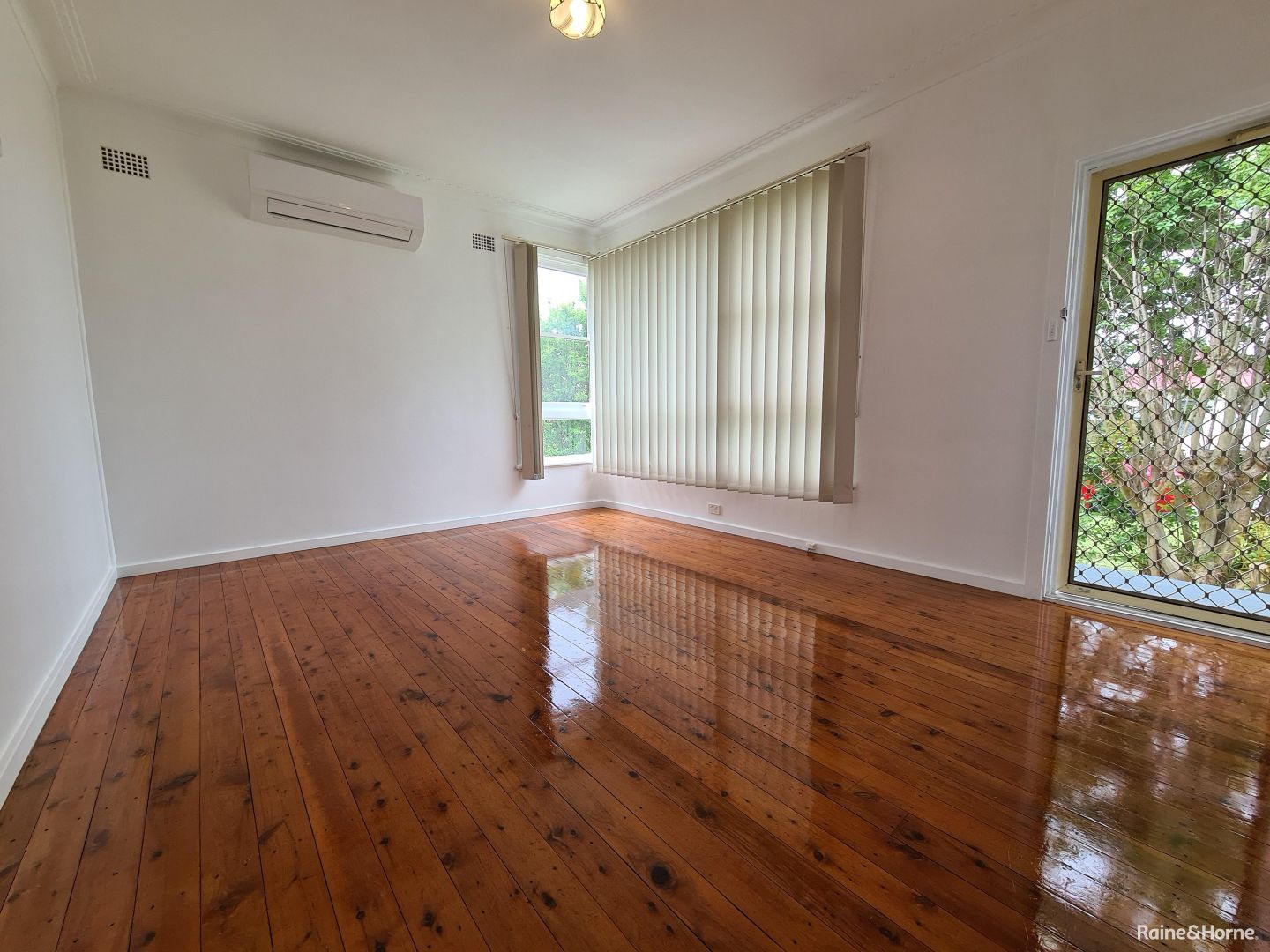 23 Sampson Avenue, Belmont North NSW 2280, Image 1