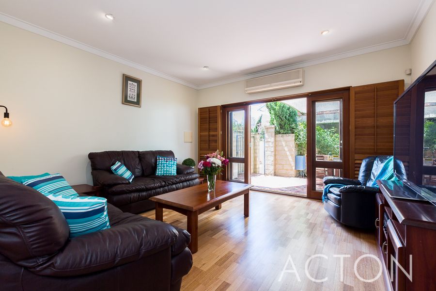 3/121 Fairway, Crawley WA 6009, Image 2