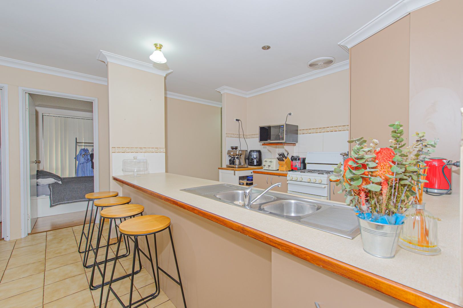 34 O'Connor Road, Swan View WA 6056, Image 2