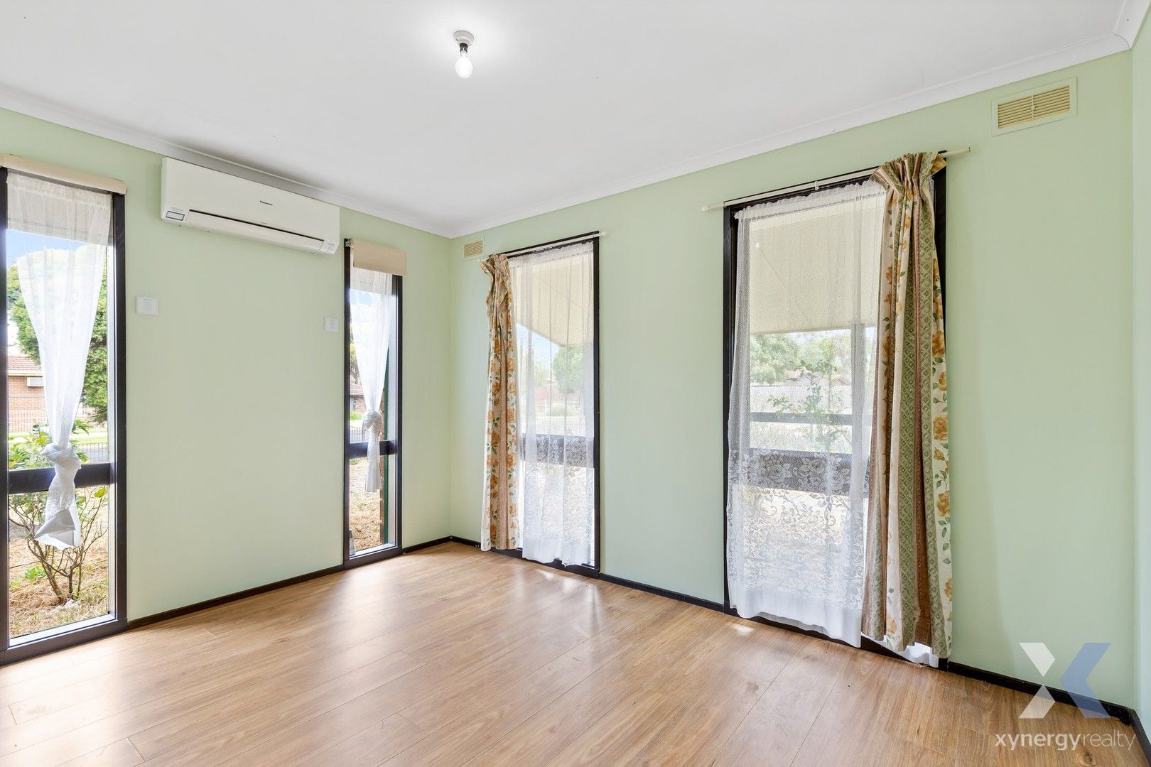 2 Columbia Court, Deer Park VIC 3023 House For Rent Domain