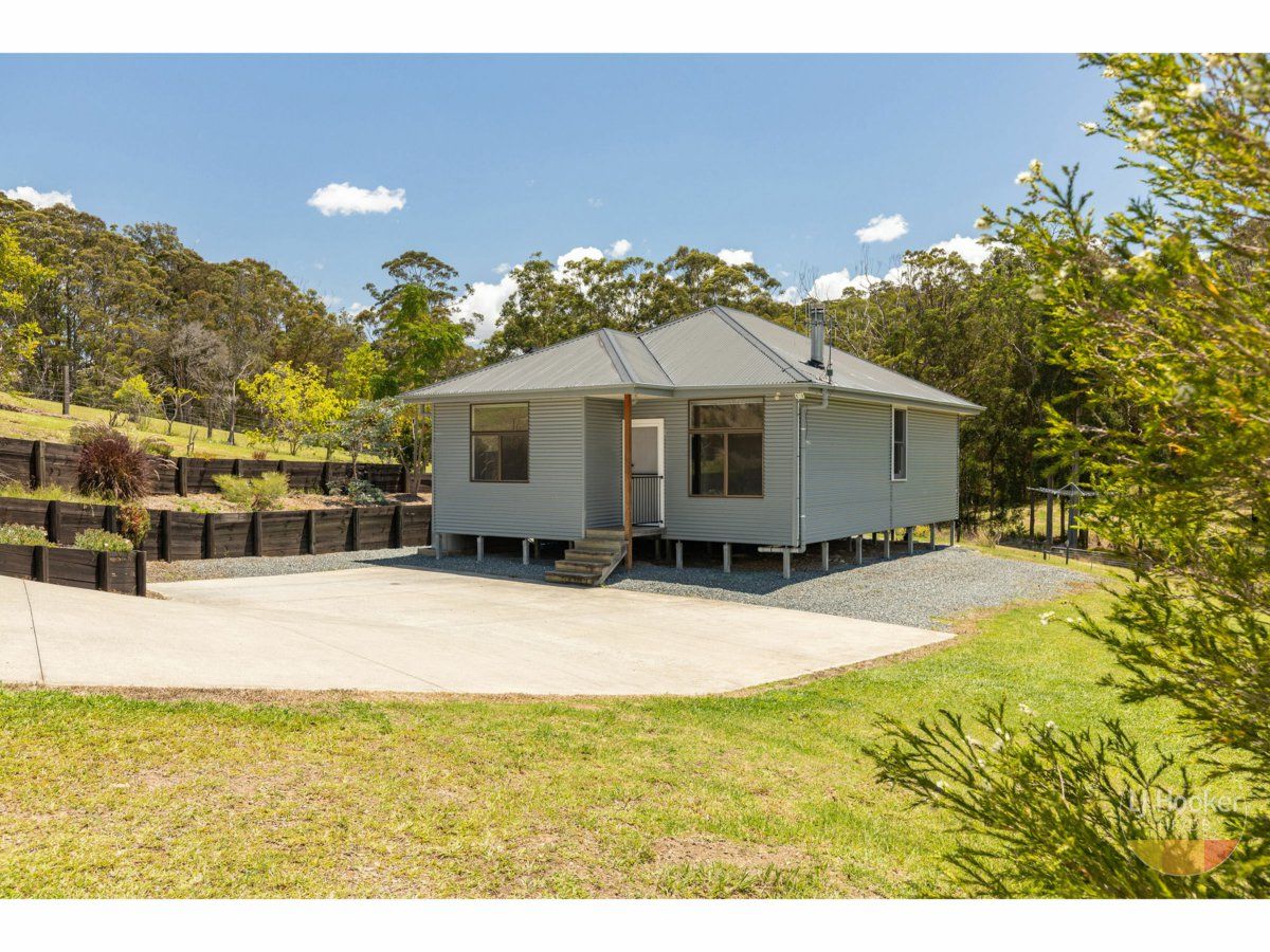 10 Creekline Crescent, Tallwoods Village NSW 2430, Image 1