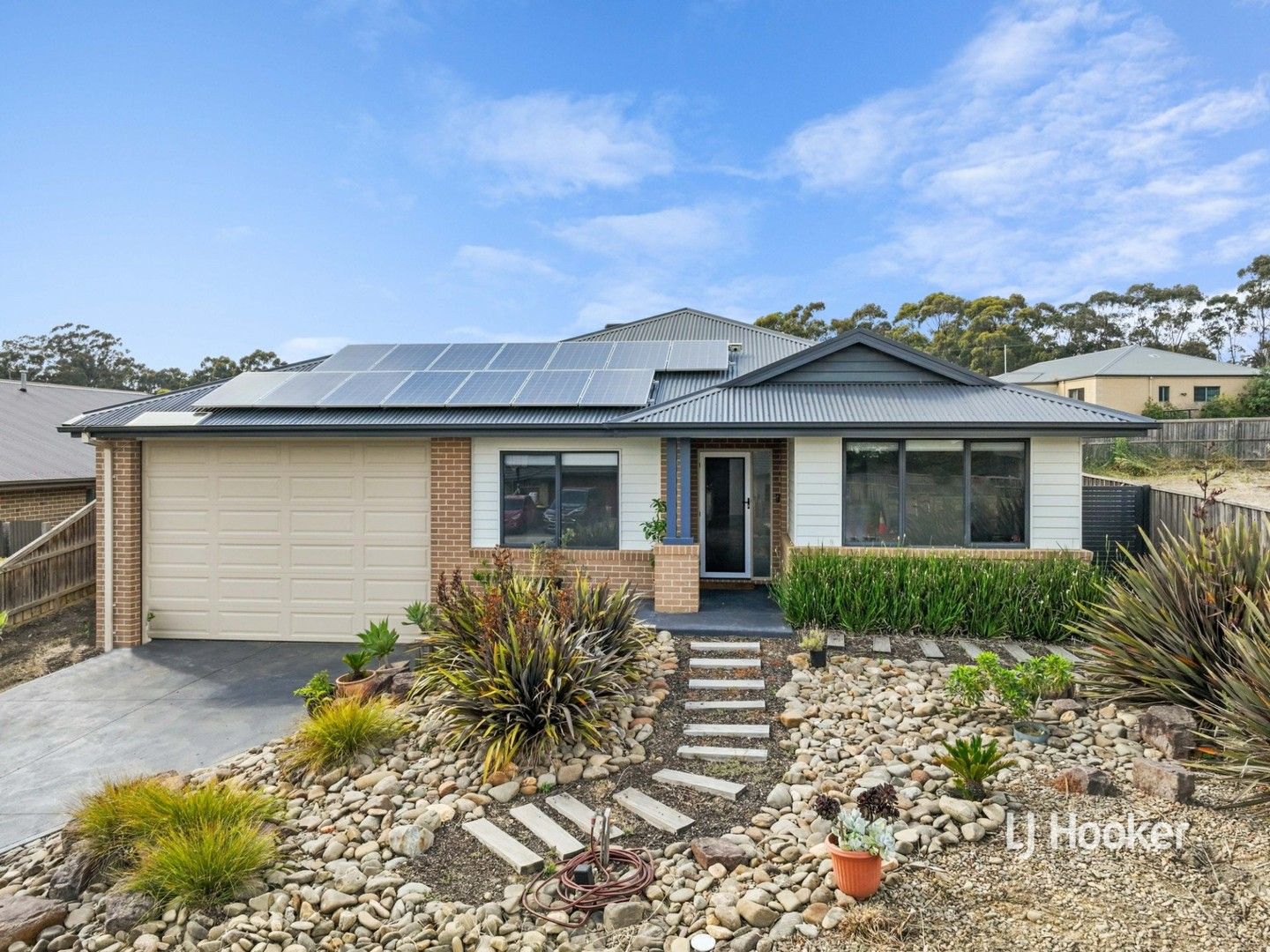 11 Yattarna Court, Broadford VIC 3658, Image 0