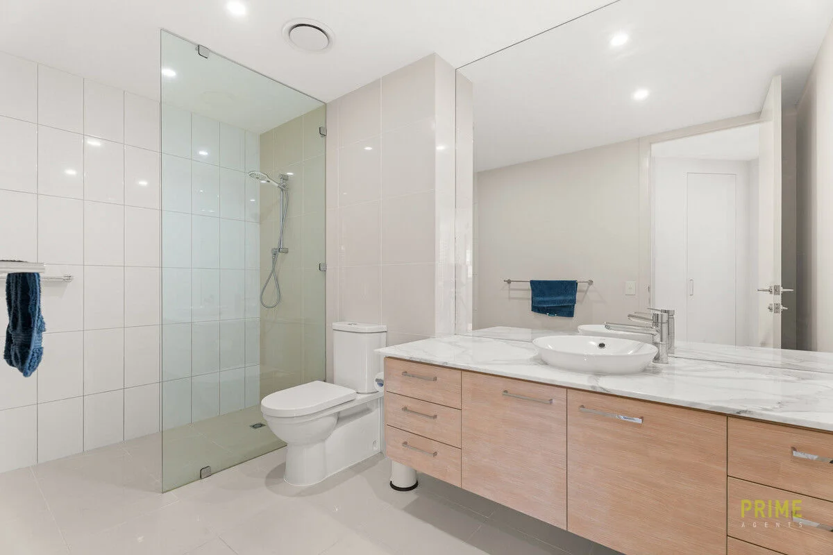 Additional image 17 of 305/468 Esplanade, Torquay QLD 4655