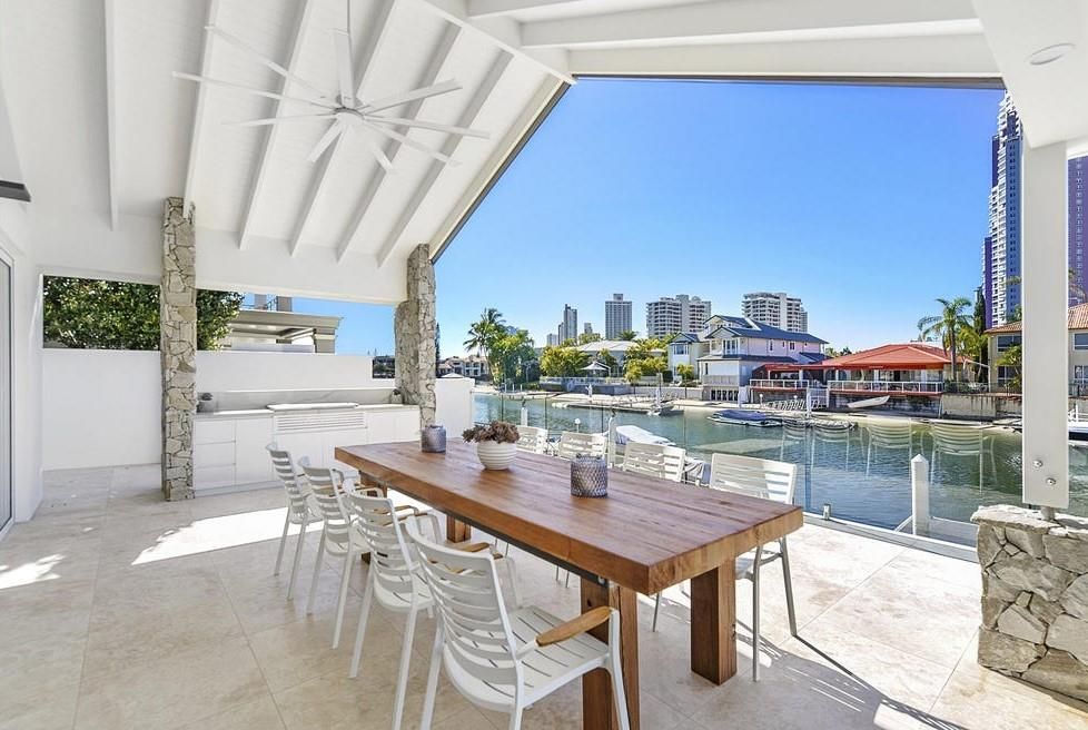 Sold 17 Seafarer Court, Paradise Waters QLD 4217 on 25 Jul 2023