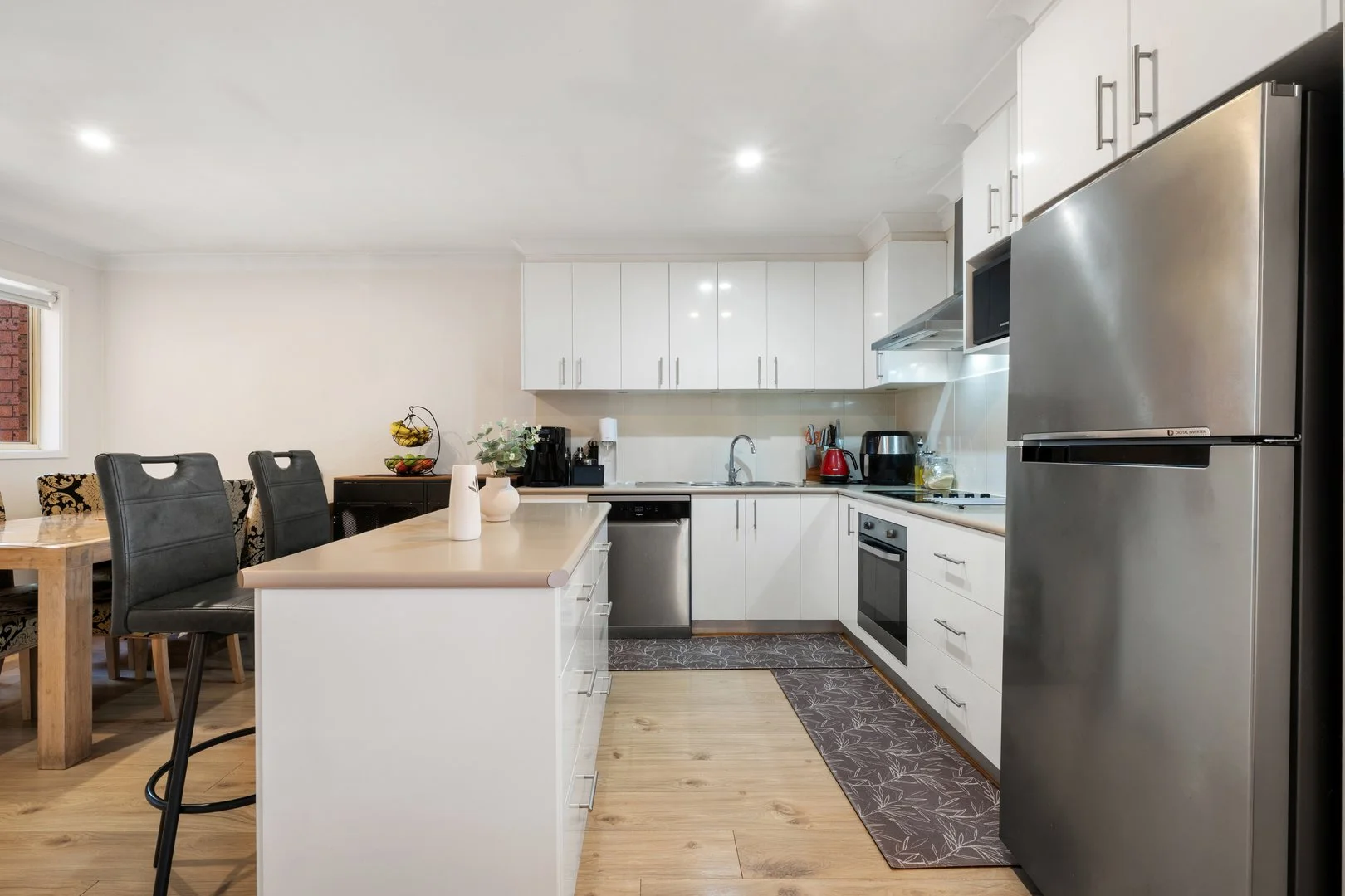 Additional image 5 of 60 Byron Court, Phillip ACT 2606