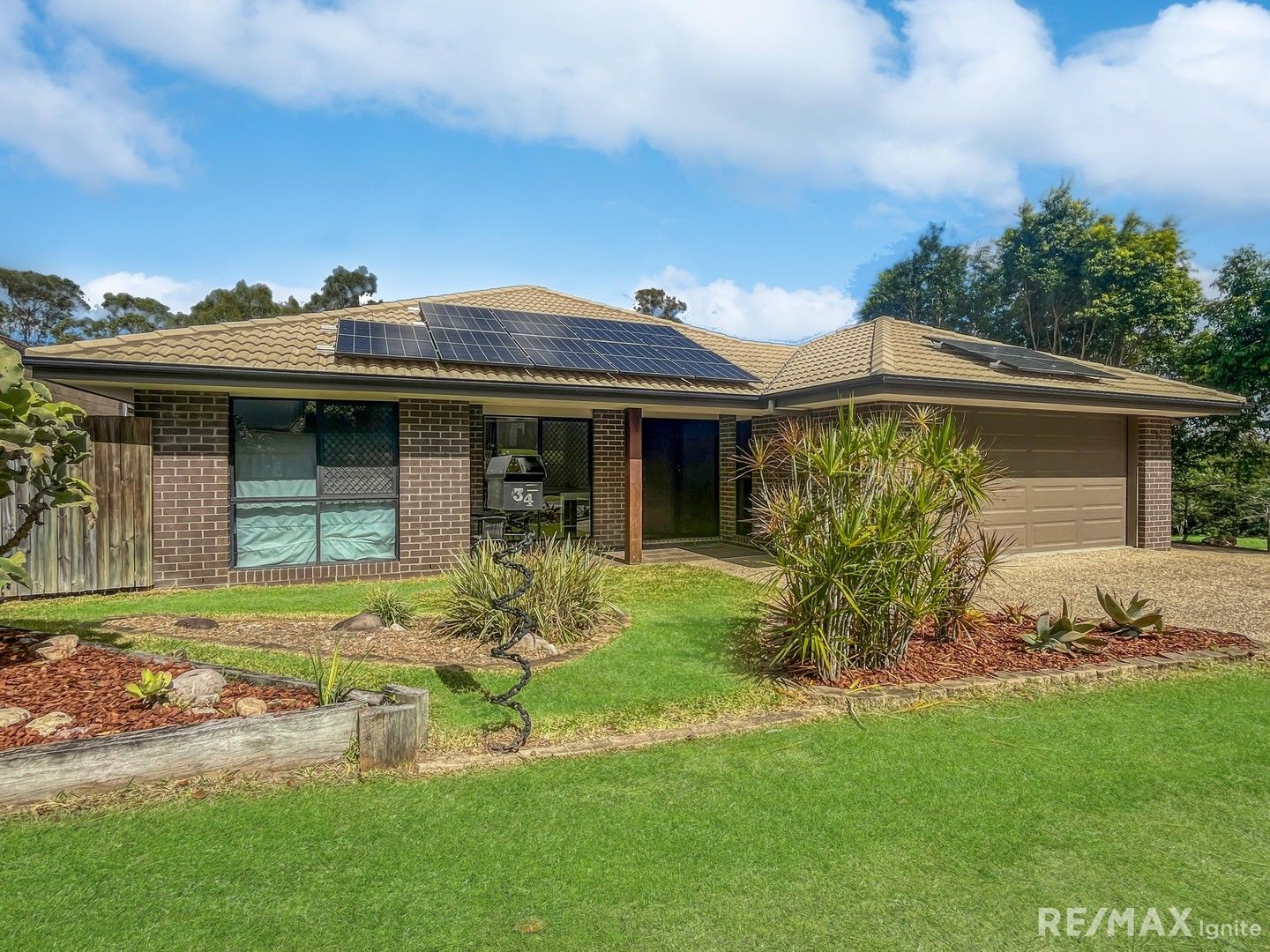 34 Clydesdale Place, Sumner QLD 4074, Image 0