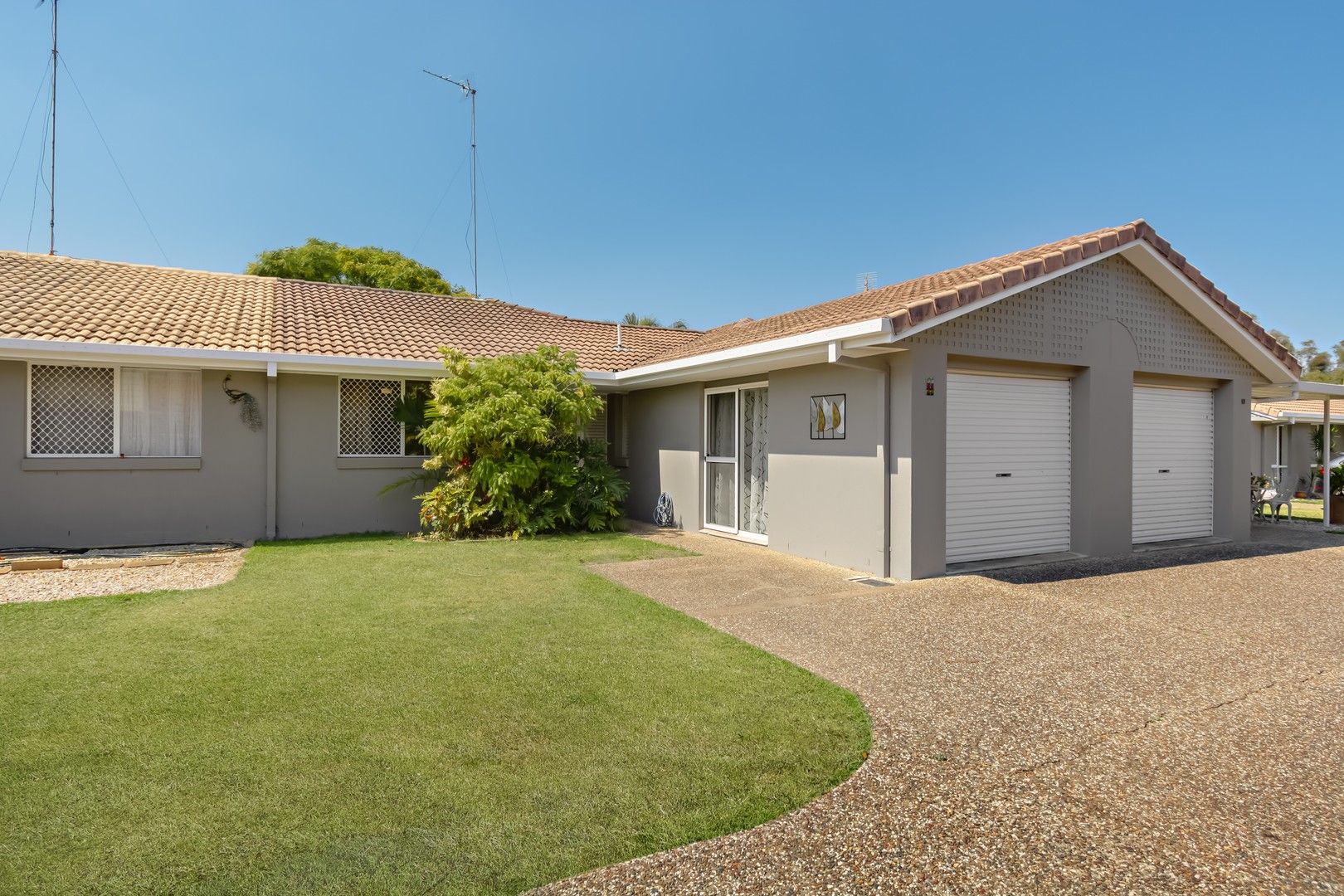 2 bedrooms Duplex in 11/433 Pine Ridge Road RUNAWAY BAY QLD, 4216
