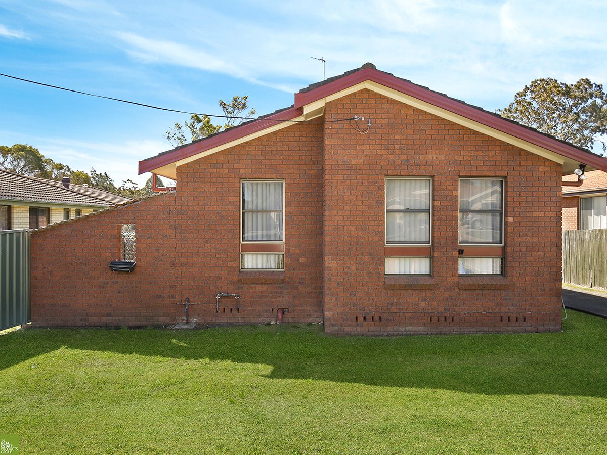 3 bedrooms Duplex in 1/80 Barton Street OAK FLATS NSW, 2529