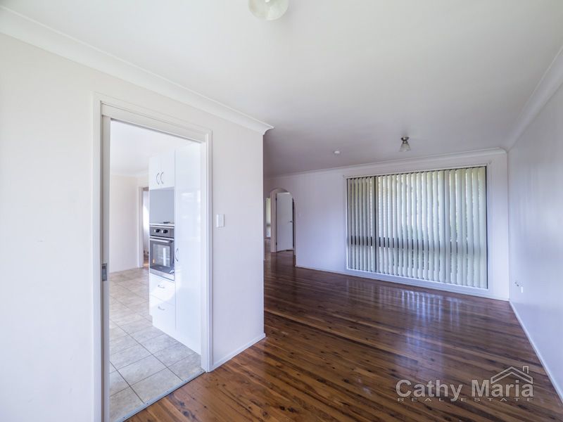 12 Griffith Street, Mannering Park NSW 2259, Image 2