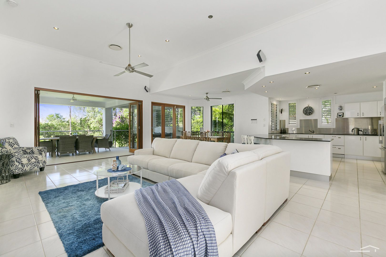 8 Lakeside Drive, Peregian Springs QLD 4573