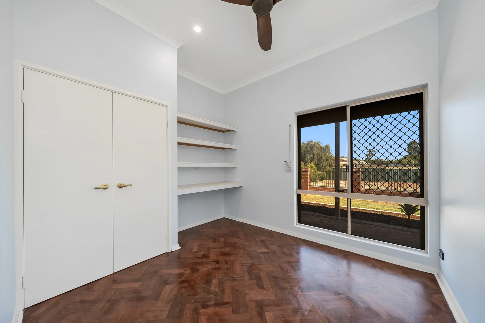 Additional image 15 of 8 Carpenteria Crescent, Kenwick WA 6107