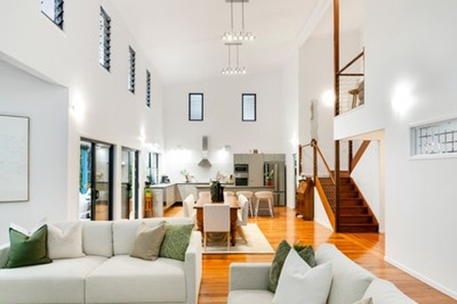 11 Ardennes Close Mansfield 4122 - Image 3