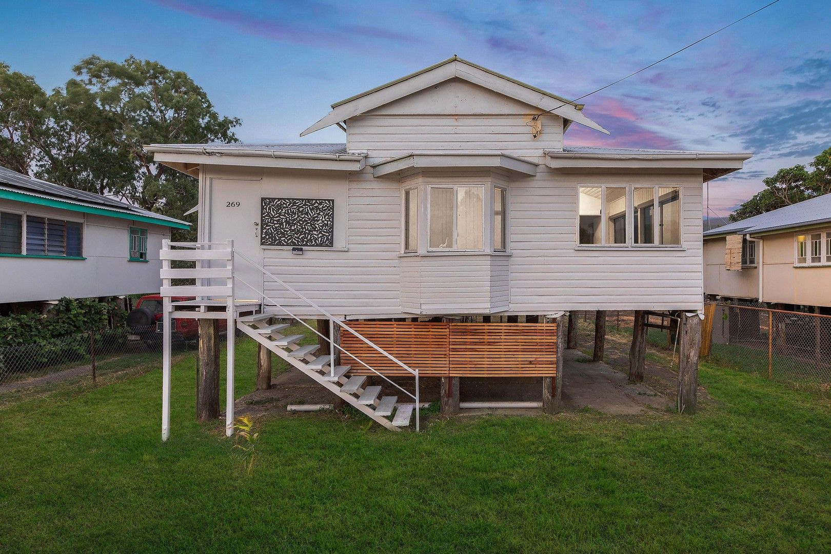 3 bedrooms House in 269 Lakes Creek Road KOONGAL QLD, 4701