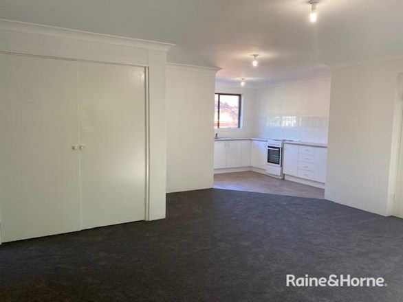 1/176 Gertrude Street, Gosford NSW 2250, Image 2