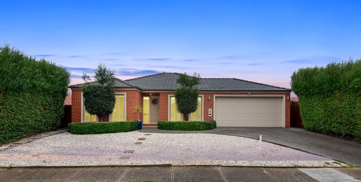 3 bedrooms House in 12 Grangemouth Drive POINT COOK VIC, 3030