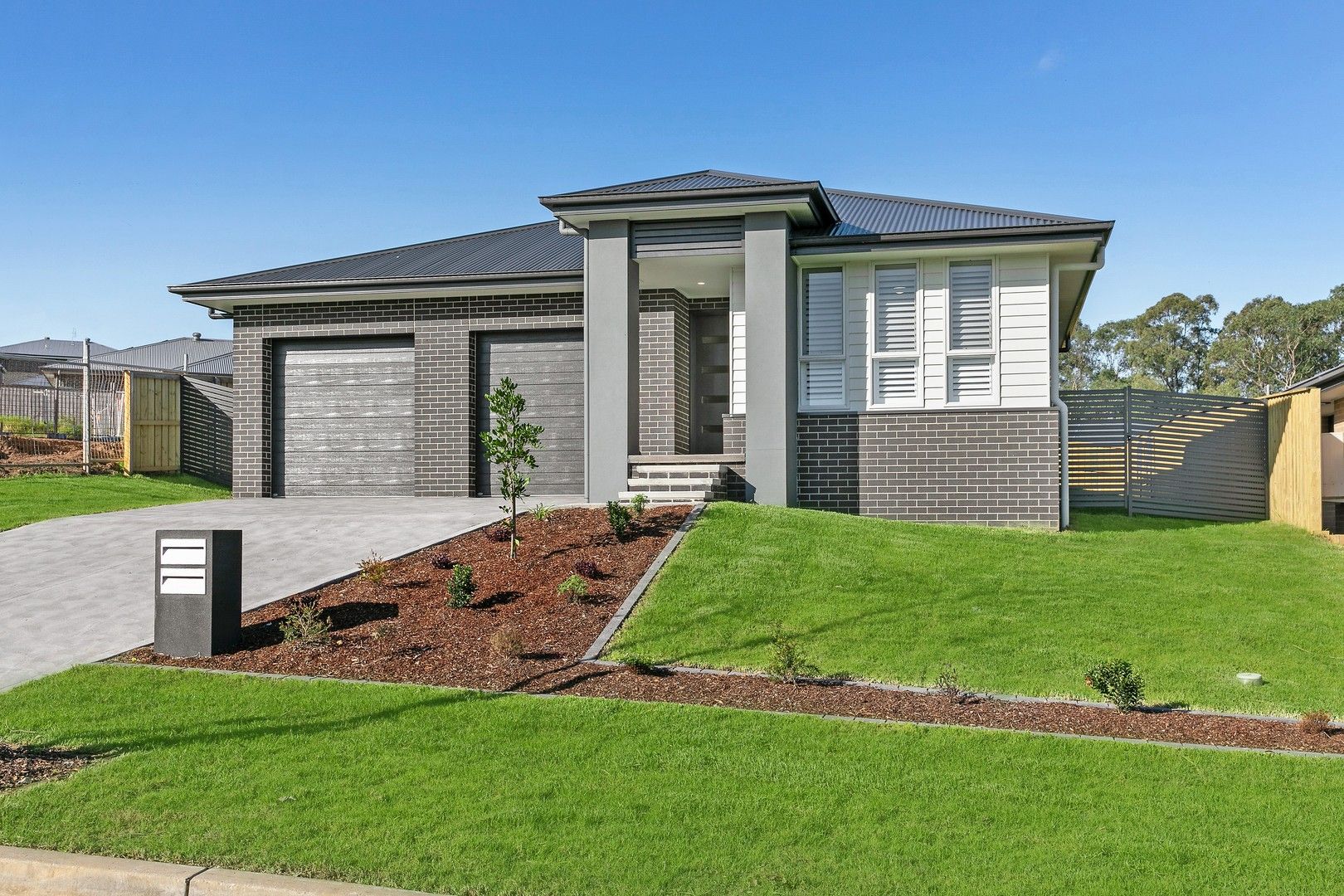 2 bedrooms Semi-Detached in 2/119 Talleyrand Circuit GRETA NSW, 2334
