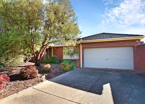 27 Fullwood Parade, Doncaster East VIC 3109