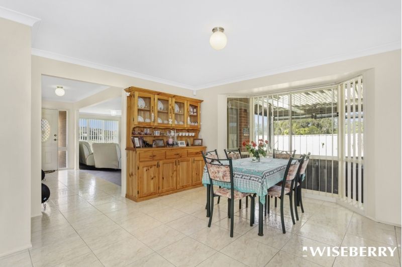 10 Viewfield Crescent, Woongarrah NSW 2259, Image 2