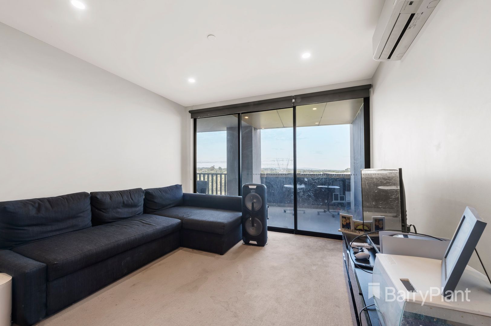 310/24 Oleander Drive, Mill Park VIC 3082, Image 2