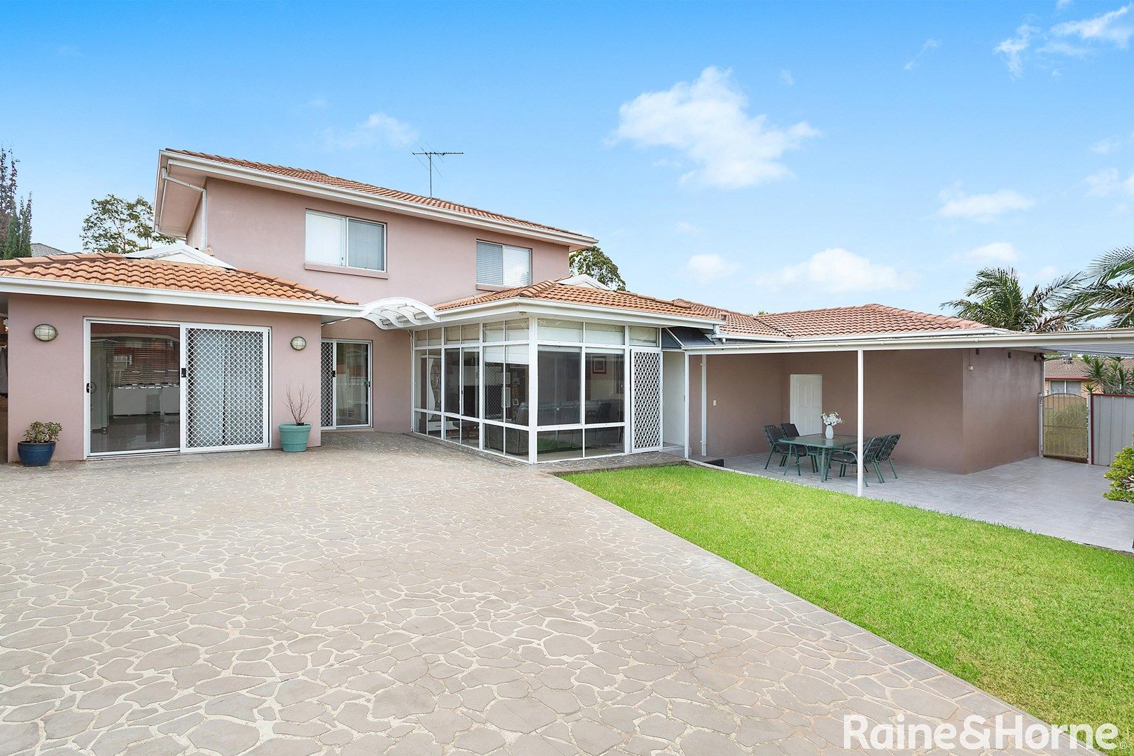 1 Glen Elgin Crescent, Edensor Park NSW 2176, Image 1