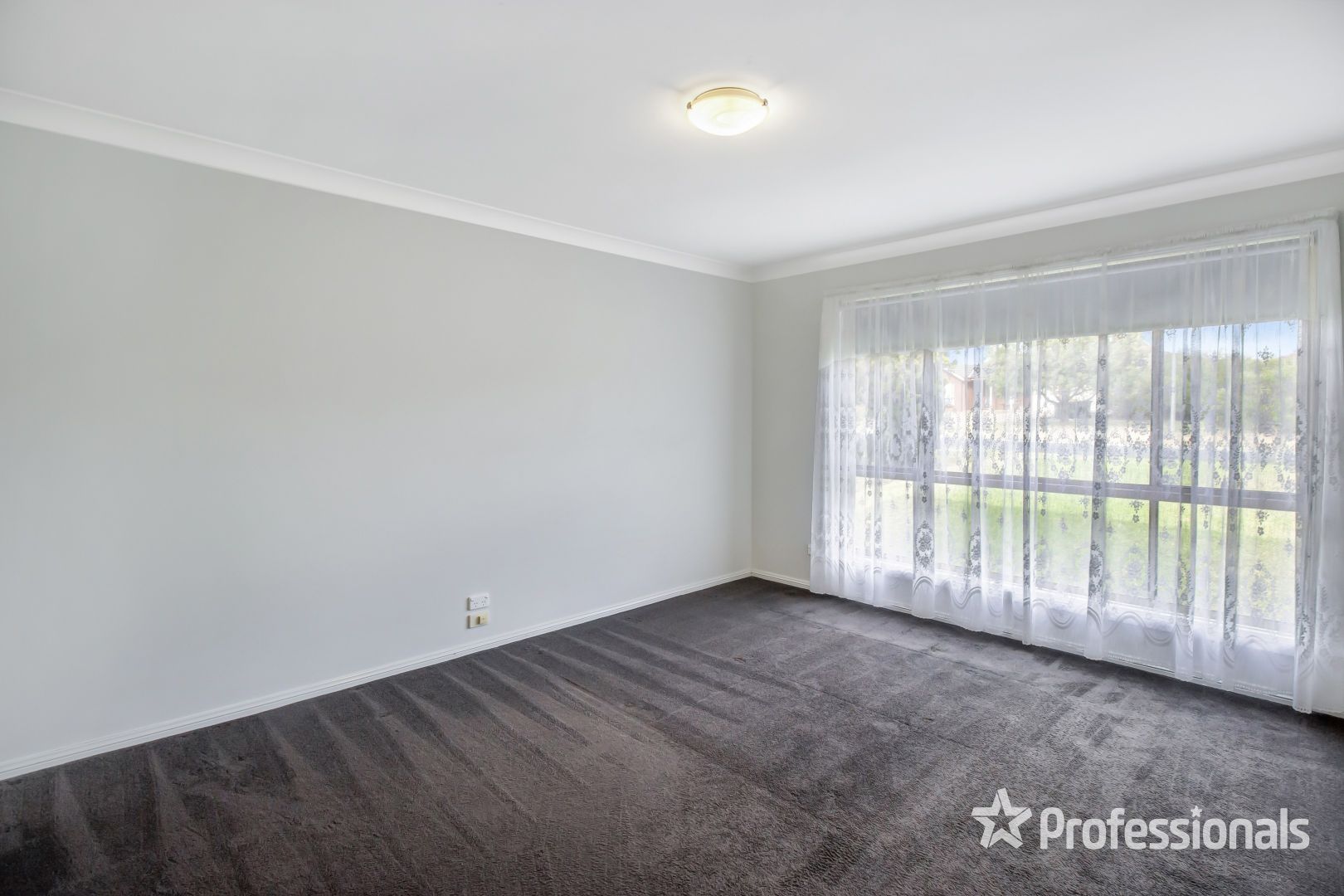 40 Nunkeri Crescent, Glenfield Park NSW 2650, Image 1