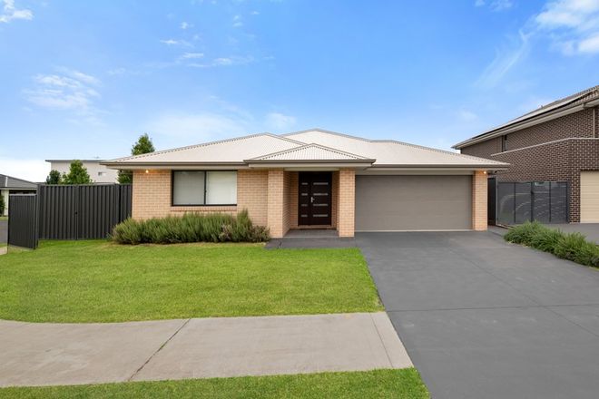 Picture of 11 Water Gum Place, TAHMOOR NSW 2573