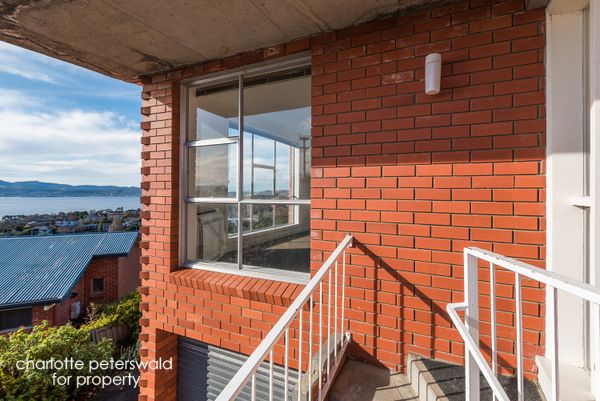 2/301 Churchill Avenue, Sandy Bay TAS 7005, Image 2