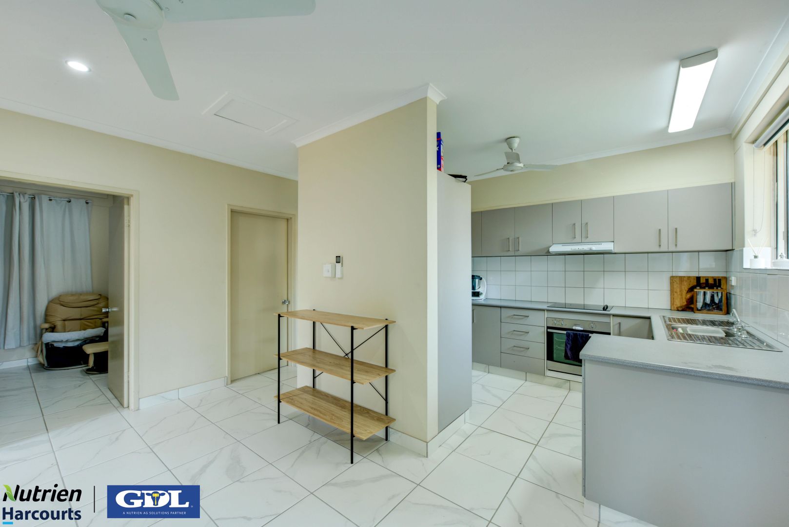 20 Cox Crescent, Katherine NT 0850, Image 2