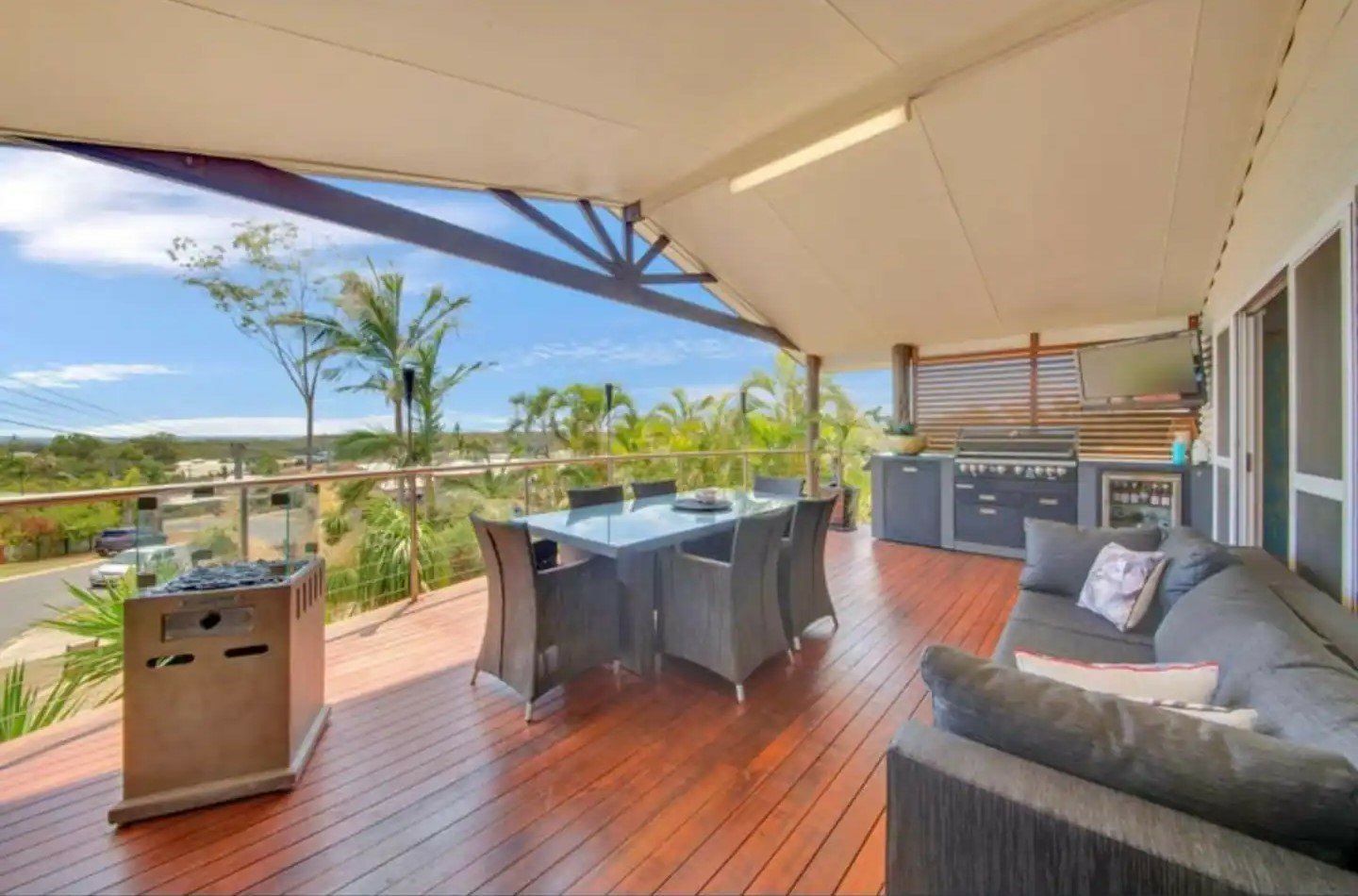 19 Chauvel Court, Boyne Island QLD 4680, Image 2