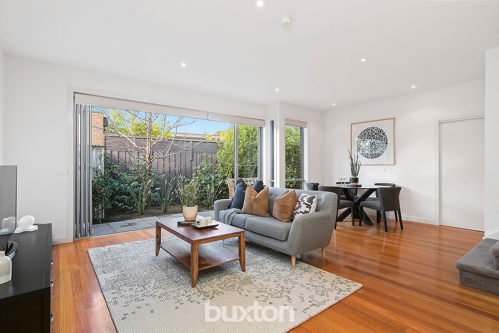 10 Hoffman Street, Cheltenham VIC 3192, Image 1