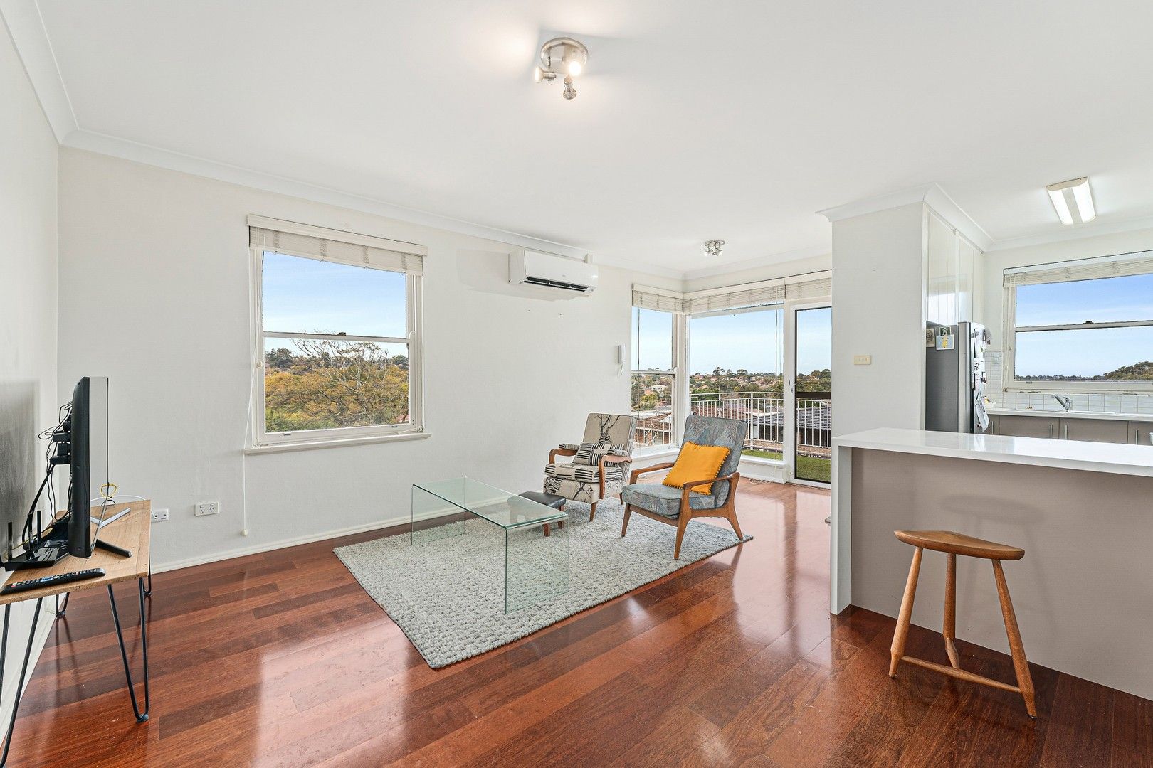 2 bedrooms Apartment / Unit / Flat in 5/124 Railway Parade MORTDALE NSW, 2223