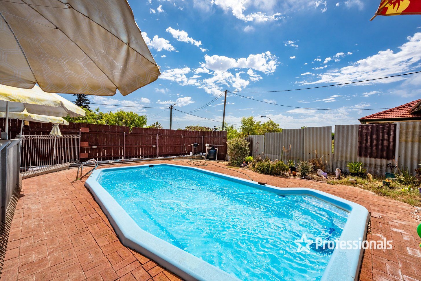 22 Dampier Street, Beachlands WA 6530, Image 2