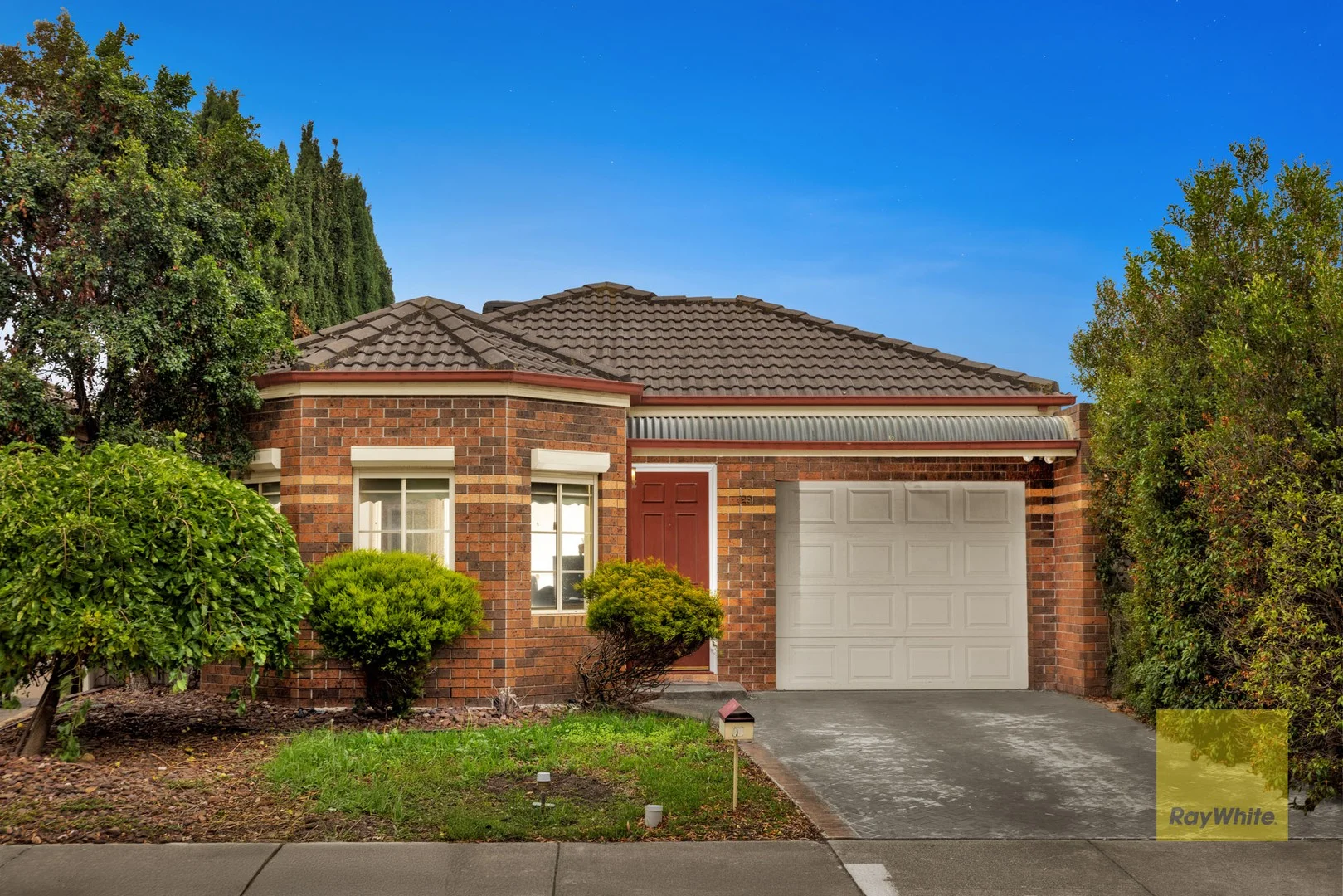 29 Holmes Way, Caroline Springs VIC 3023
