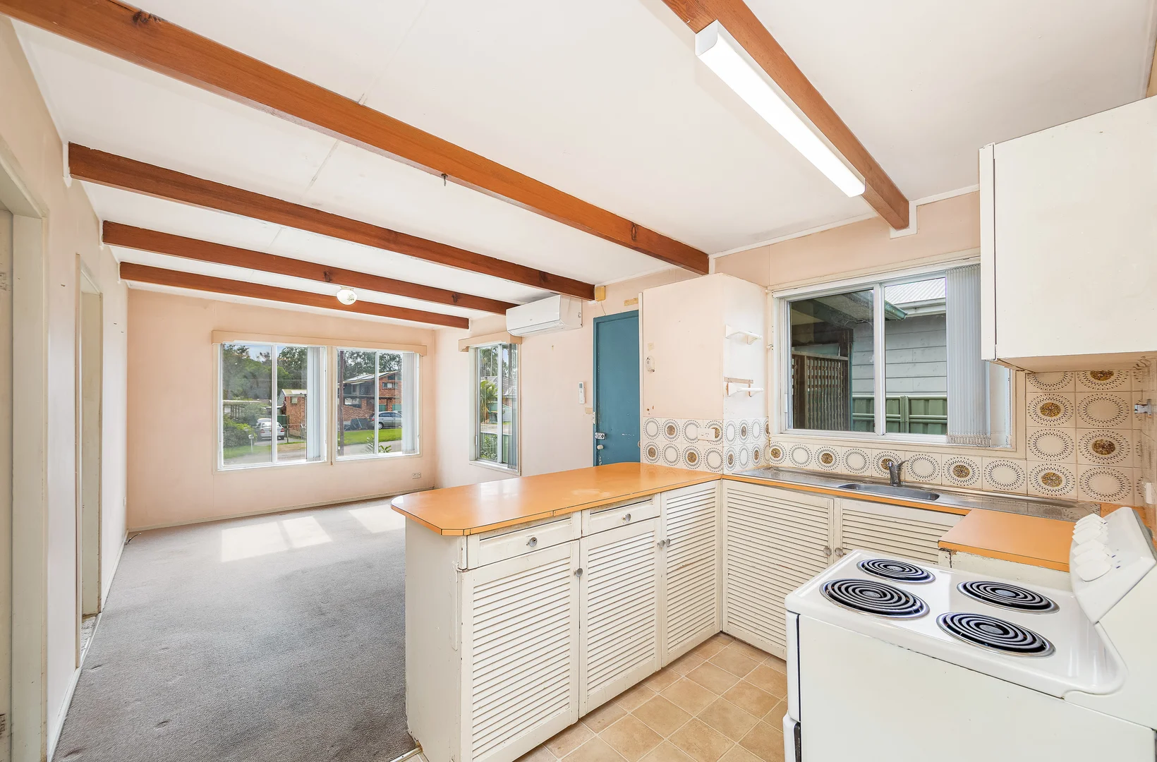 Additional image 4 of 32 Wadalba Avenue, Lake Haven NSW 2263