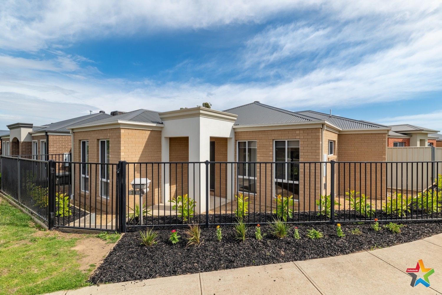 31 Derwent Way, Wodonga VIC 3690, Image 0