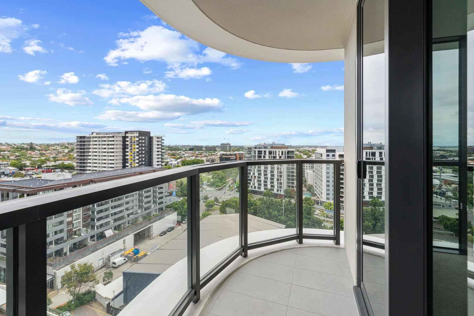 Additional image 15 of 31208/15 Wharf Street, Hamilton QLD 4007