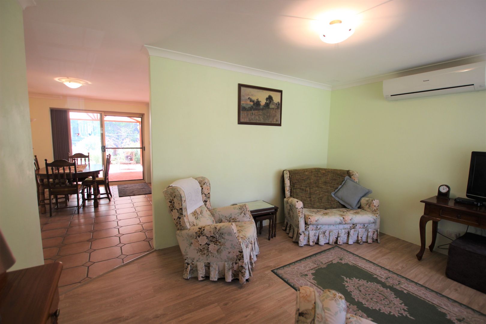 15 Banksiadale Road, Dwellingup WA 6213, Image 2