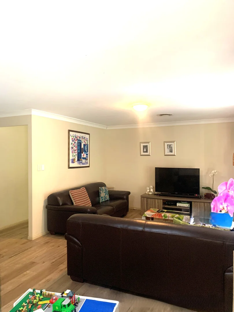 Additional image 10 of 107 Oakley Street, Carindale QLD 4152