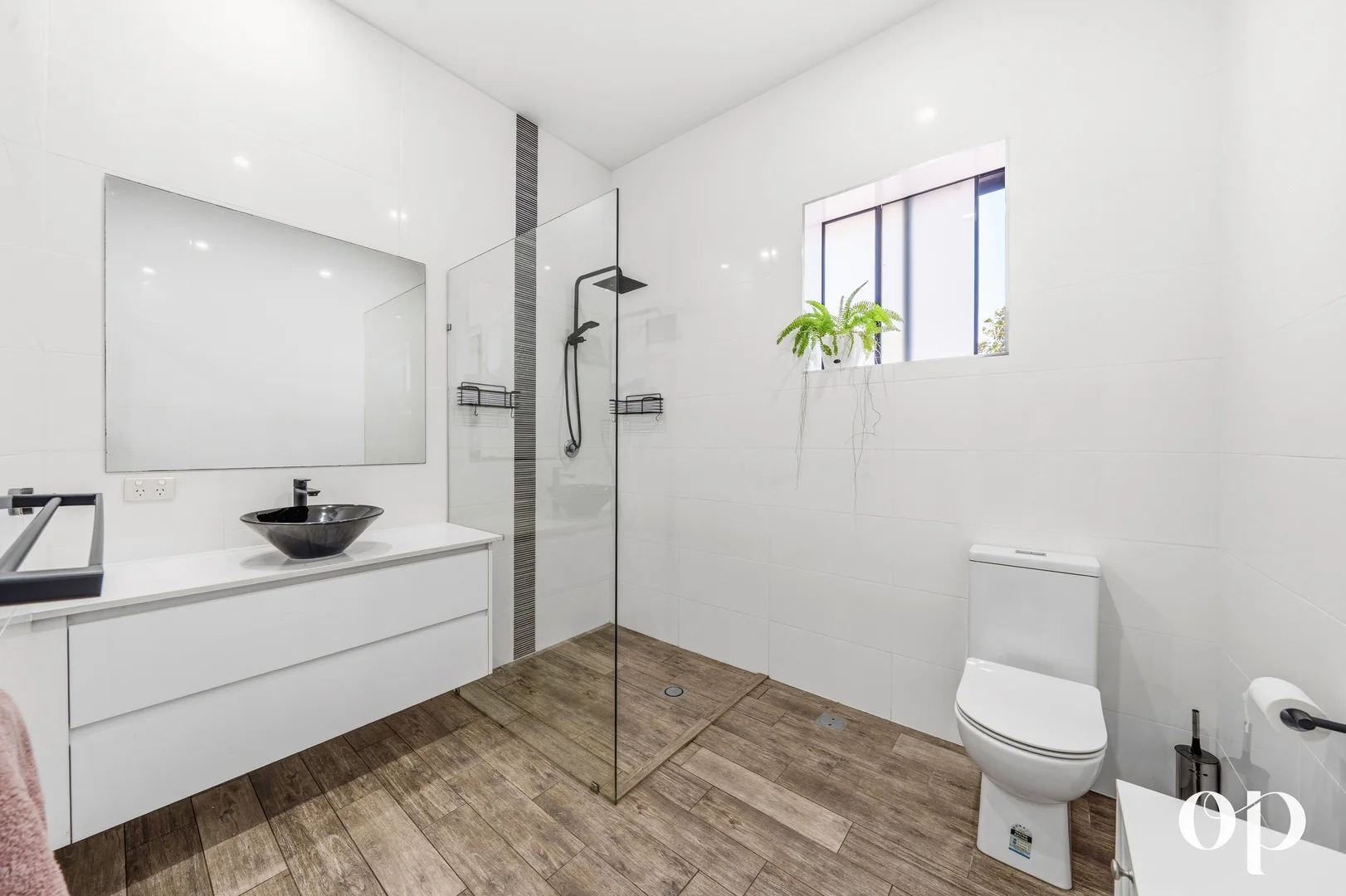 Additional image 15 of 30-32 Columbine Way, Gaven QLD 4211